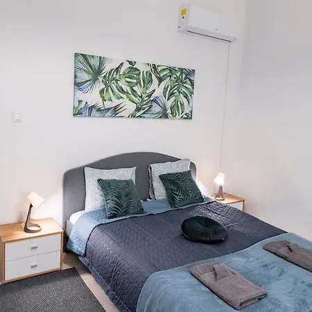 Sea View Silent Luxury Apartment Marbella